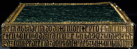 Altar portátil de Catarina d’Eça. 1514. 4,8 x 32,4 x 25,8 cm. Museu Nacional de Machado de Castro, Coímbra, 6079; O16. [Foto: José Pessoa, 1992, 04430.03 TC]. © Direção Geral do Património Cultural.
